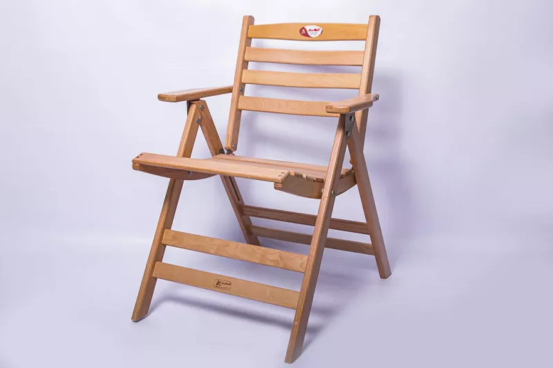 كرسي خشب قابل للطي بمسند