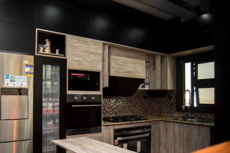 Black Polylac Good Wood Kitchen